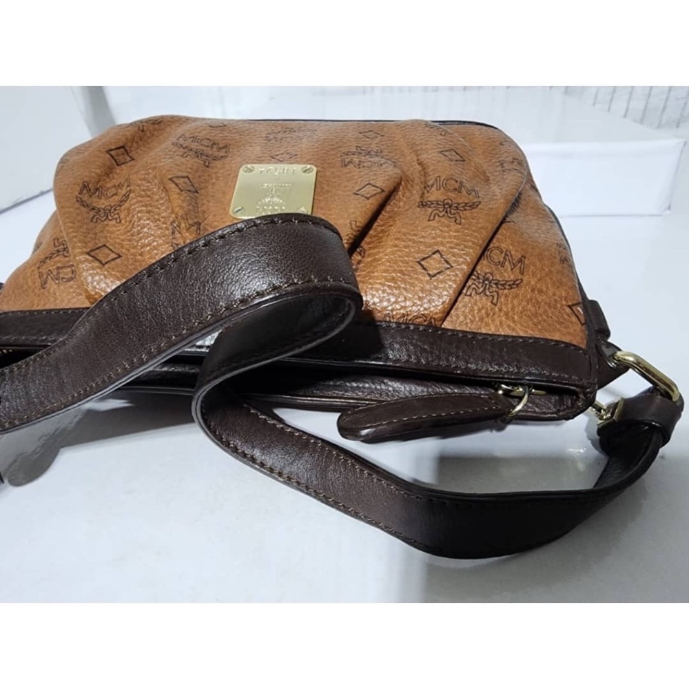 Authentic MCM Visetos Leather Pochette Chocolate/Brown - Picture 10 of 15